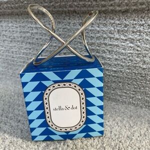 Stella and Dot Sculpted “X” Silver Tone Cuff Bracelet With Original Box Sleeve